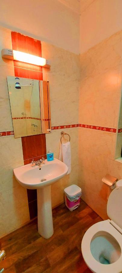 Silent Sky Homestay Near Jkia Airport & Sgr Nairobi Esterno foto
